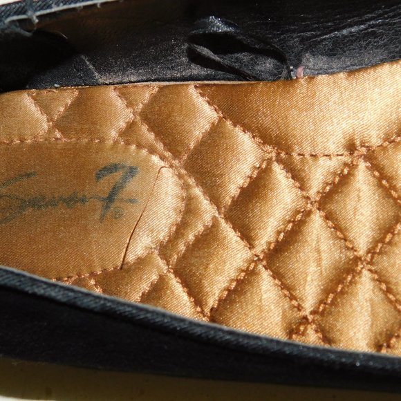 Seven7 Black Crushed Velvet Slip On Flats Size 9 - Picture 7 of 9